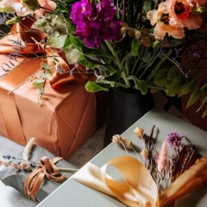 Thoughtful Gesture Card Set